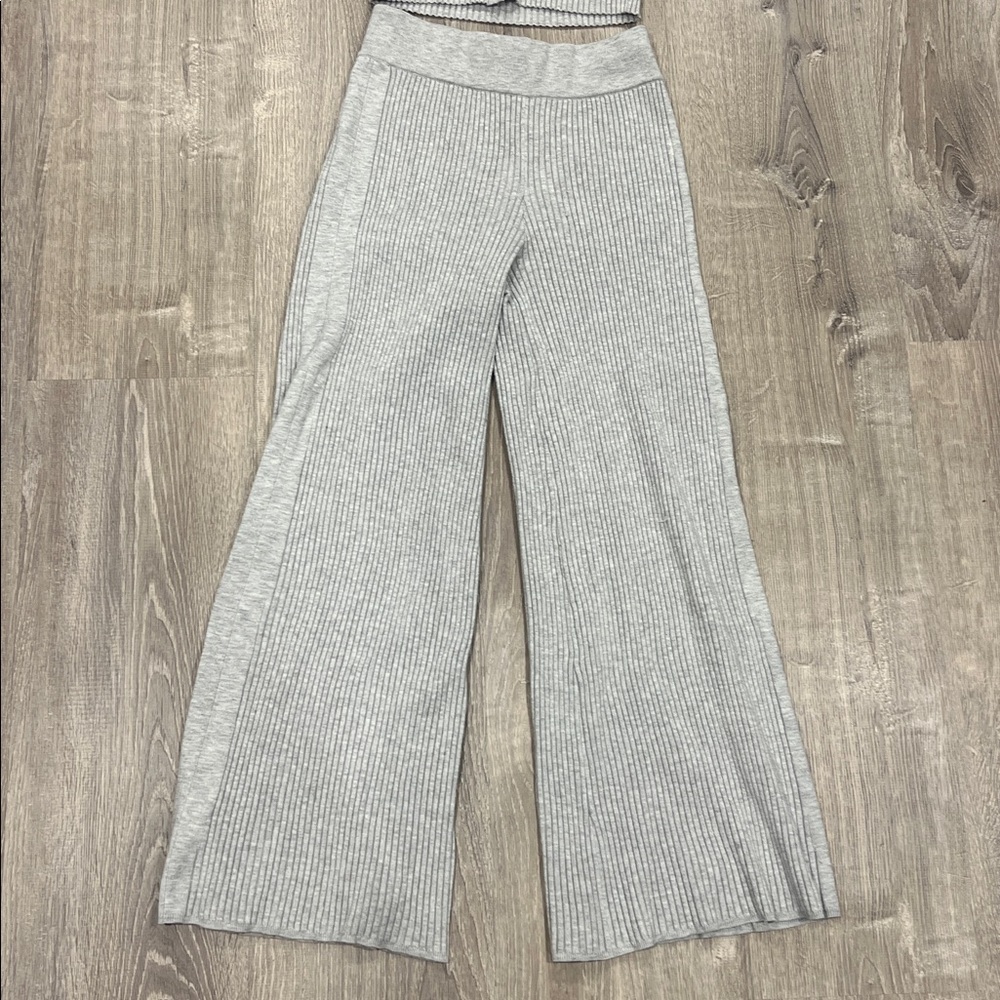 Aerie Light Gray Ribbed Wide Leg 2 piece set - Picture 3 of 5
